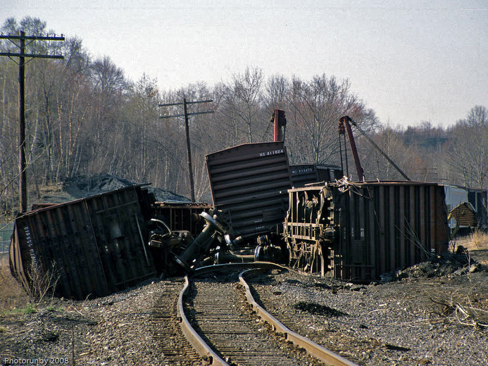 20080627_RN_2nd_BoxcarWreck.jpg